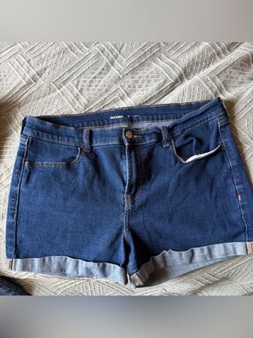 Old Navy mid rise shorts